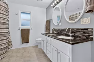 1007 NE 118th Ave, Portland, OR 97220 - Photo 28