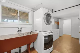 7214 SW 10th Ave, Portland, OR 97219 - Photo 26