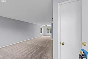 21558 SW Longacre St, Beaverton, OR 97003 - Photo 4
