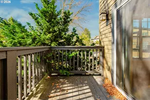 1090 SW 170th Ave, Beaverton, OR 97003 - Photo 10