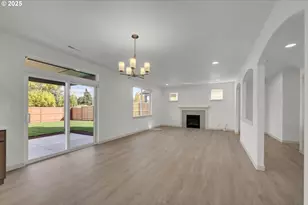 5653 Magnificence Wy, Eugene, OR 97402 - Photo 8
