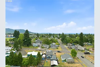 1525 S 2nd St, Lebanon, OR 97355 - Photo 22