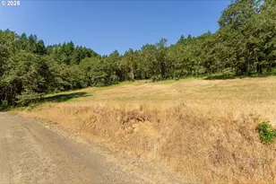 1180 Upper Cleveland Rapids Rd, Roseburg, OR 97471 - Photo 20