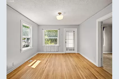 7448 SE 51st Ave, Portland, OR 97206 - Photo 4