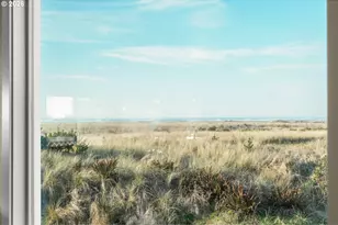 26580 Beach Dr, Rockaway Beach, OR 97136 - Photo 16