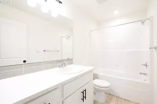 14720 SE Powell Blvd, Portland, OR 97236 - Photo 14