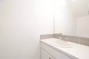 14720 SE Powell Blvd, Portland, OR 97236 - Photo 8