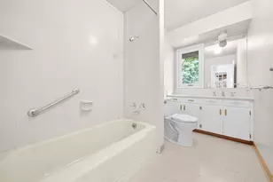 3523 SW Jerald Ct, Portland, OR 97221 - Photo 12