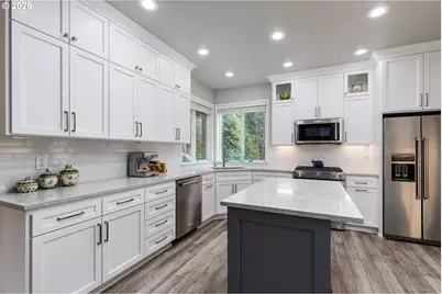 4802 Lakeview Blvd, Lake Oswego, OR 97035 - Photo 10