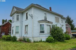 131 Ash St, Myrtle Point, OR 97458 - Photo 18