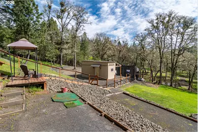 1256 Westview Dr, Roseburg, OR 97471 - Photo 12