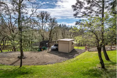 1256 Westview Dr, Roseburg, OR 97471 - Photo 8