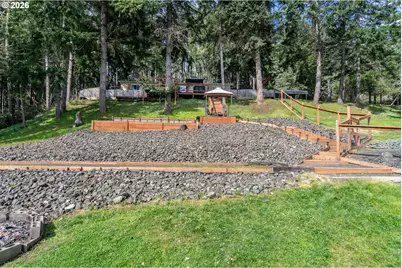 1256 Westview Dr, Roseburg, OR 97471 - Photo 2