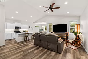 4764 Stonefield Ct, Florence, OR 97439 - Photo 6