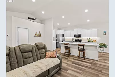 4764 Stonefield Ct, Florence, OR 97439 - Photo 12