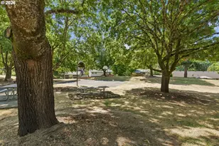 12103 SE 105th Dr, Happy Valley, OR 97086 - Photo 34