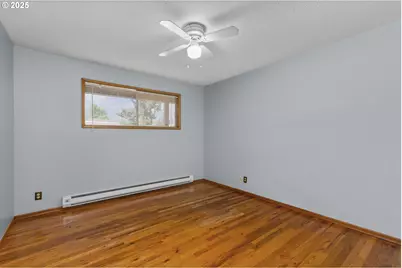 1155 Howard St, Salem, OR 97302 - Photo 10