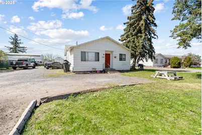 1675 NW 11th St, Hermiston, OR 97838 - Photo 2