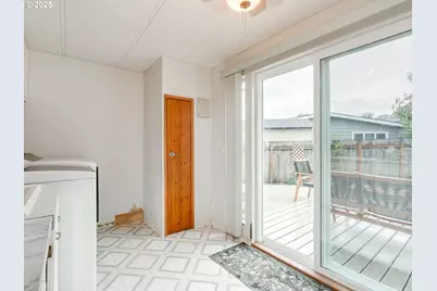 1636 NW Madrona Ct, McMinnville, OR 97128 - Photo 24