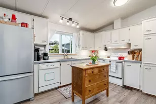 1636 NW Madrona Ct, McMinnville, OR 97128 - Photo 10