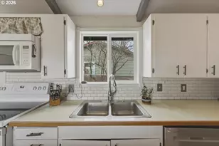 1325 College St, Milton-Freewater, OR 97862 - Photo 8