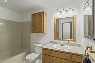 325 SW 12th Ave, Canby, OR 97013 - Photo 28