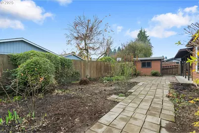 325 SW 12th Ave, Canby, OR 97013 - Photo 34