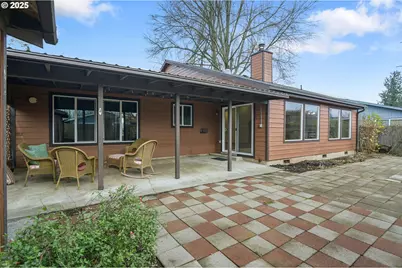 325 SW 12th Ave, Canby, OR 97013 - Photo 36