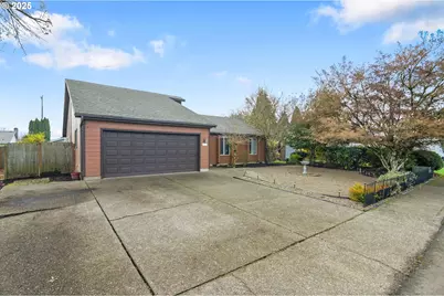 325 SW 12th Ave, Canby, OR 97013 - Photo 2
