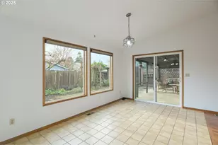 325 SW 12th Ave, Canby, OR 97013 - Photo 8