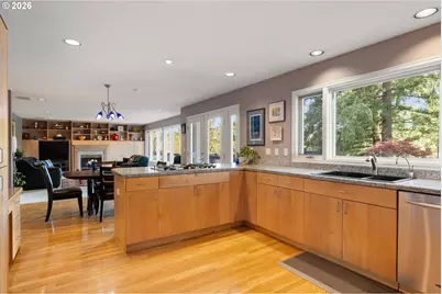 701 Terrace Dr, Lake Oswego, OR 97034 - Photo 10