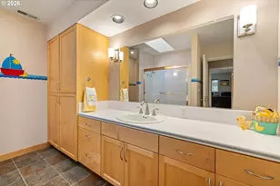 701 Terrace Dr, Lake Oswego, OR 97034 - Photo 36