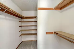 1010 NE 1st Pl, Hillsboro, OR 97124 - Photo 18