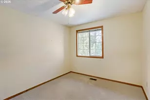 1010 NE 1st Pl, Hillsboro, OR 97124 - Photo 20