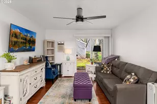 2730 SE 138th Ave, Portland, OR 97236 - Photo 6