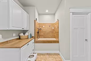 922 Goff Rd, Forest Grove, OR 97116 - Photo 12