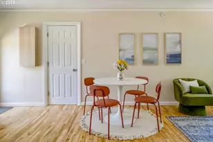10625 NE Tillamook St, Portland, OR 97220 - Photo 6