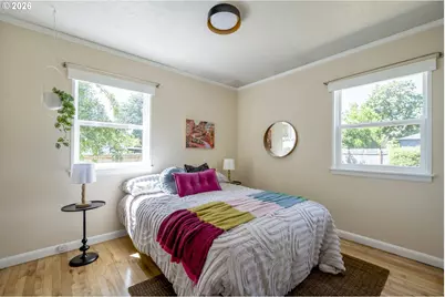 10625 NE Tillamook St, Portland, OR 97220 - Photo 22