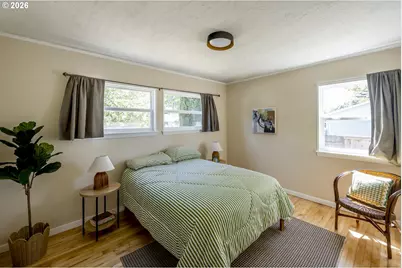 10625 NE Tillamook St, Portland, OR 97220 - Photo 28