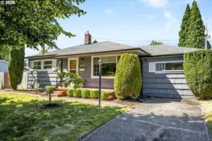10625 NE Tillamook St, Portland, OR 97220 - Photo 44