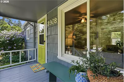 3918 SW Cullen Blvd, Portland, OR 97221 - Photo 1