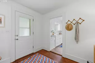 3918 SW Cullen Blvd, Portland, OR 97221 - Photo 6