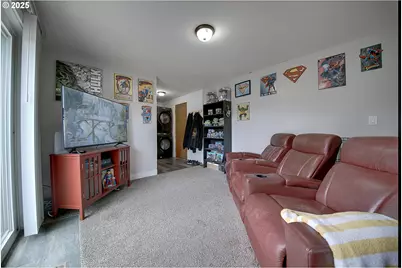 92700 Holly Ln, Astoria, OR 97103 - Photo 12
