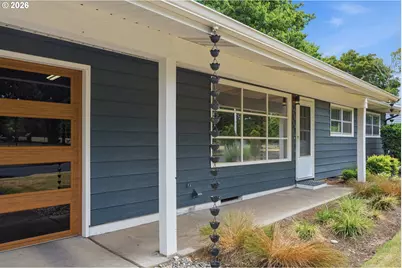 215 N Nashville Way, Vancouver, WA 98664 - Photo 2