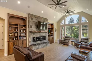 355 Boatwatch Ln, Roseburg, OR 97470 - Photo 4