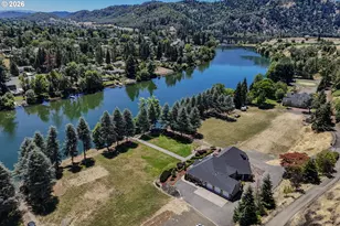 355 Boatwatch Ln, Roseburg, OR 97470 - Photo 42