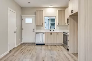 14368 SE Knight St, Portland, OR 97236 - Photo 16