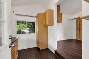 9511 SE Tenino Ct, Portland, OR 97266 - Photo 32