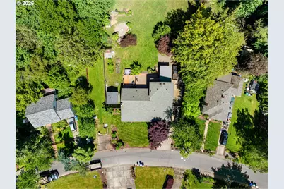 9511 SE Tenino Ct, Portland, OR 97266 - Photo 40