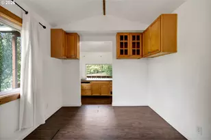 9511 SE Tenino Ct, Portland, OR 97266 - Photo 34
